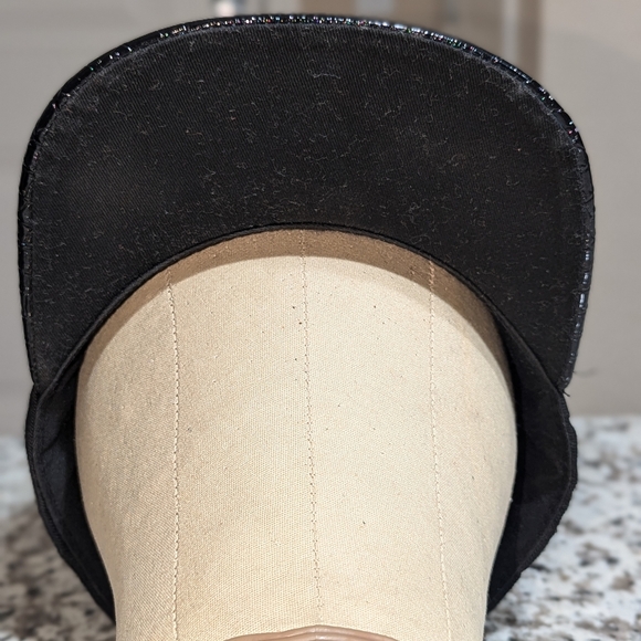 Vendetta Hat - Picture 5 of 5